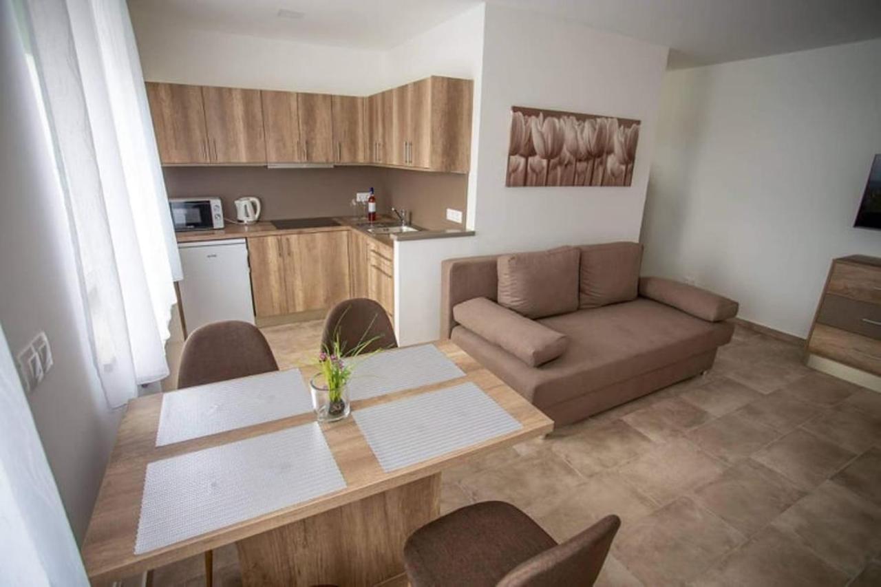 Mona Apartman Sárvár Exteriér fotografie