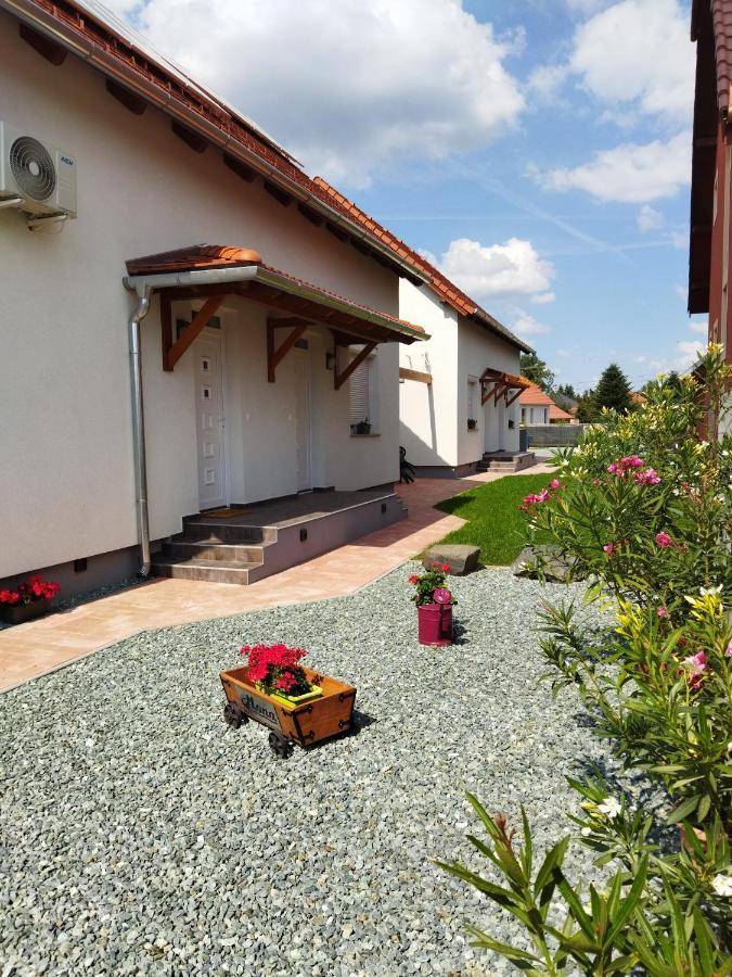 Mona Apartman Sárvár Exteriér fotografie